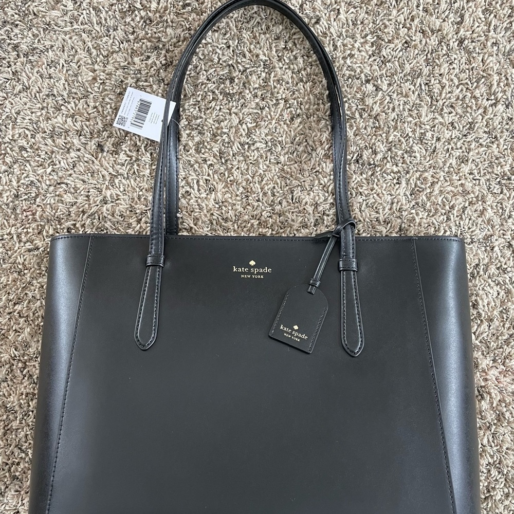 BNWT Kate Spade schuyler medium tote - smooth leather, black